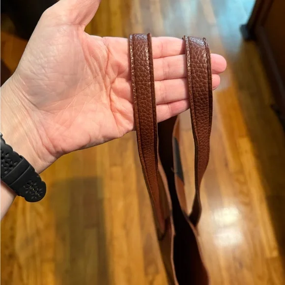 NWOT Vince Camuto Brown Leather Tote - Picture 5 of 5